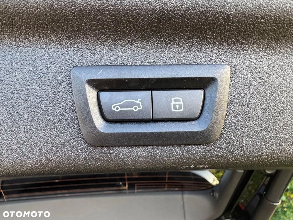 BMW X1 xDrive23d M Sportpaket - 12