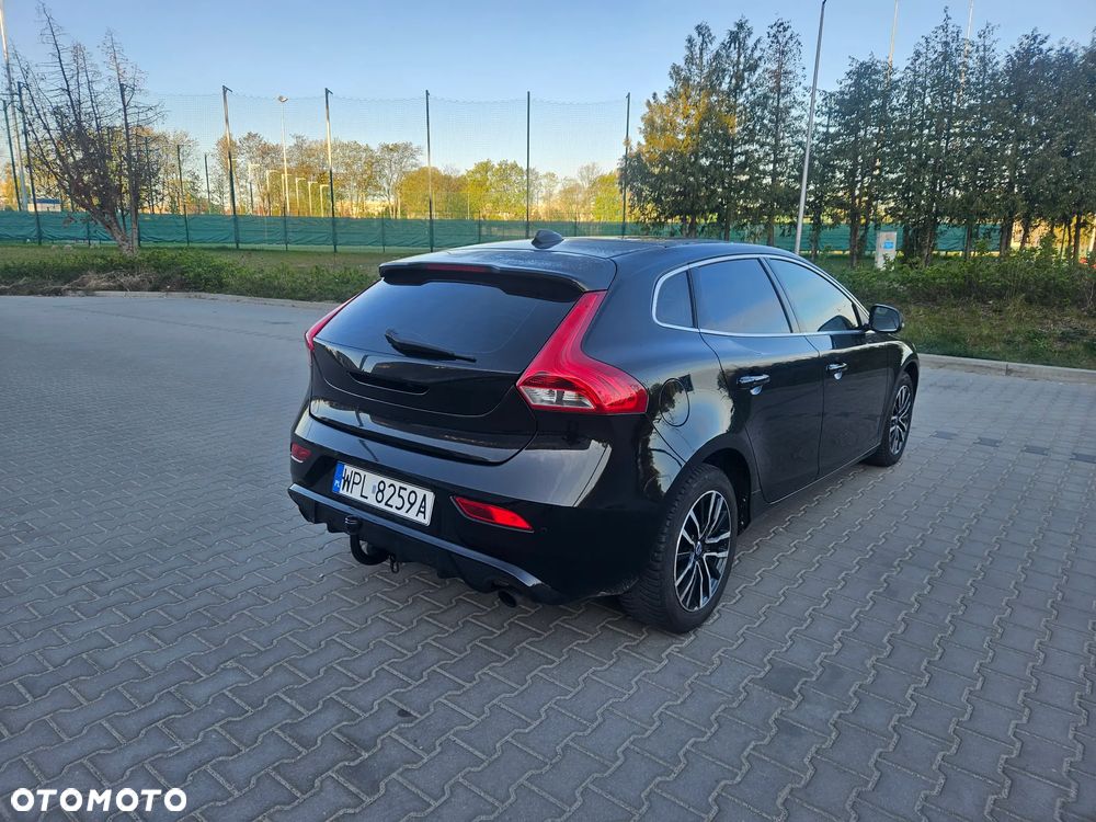 Volvo V40 D3 Inscription - 6