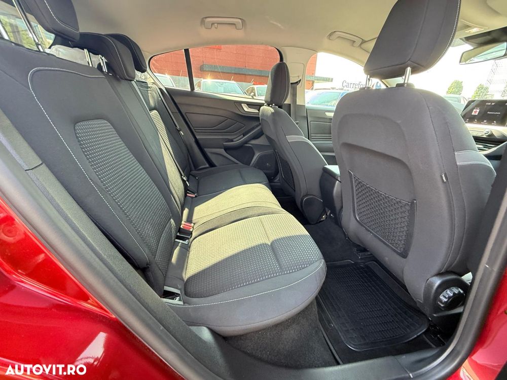 Ford Focus 1.0 EcoBoost Titanium - 22