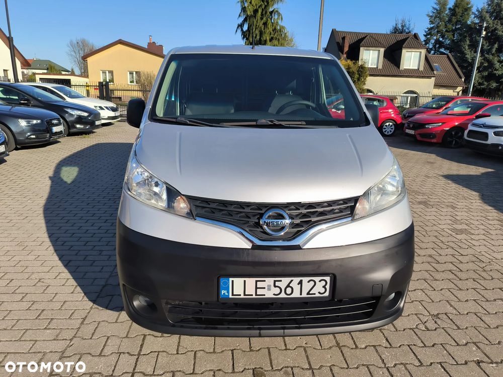 Nissan NV200 - 10