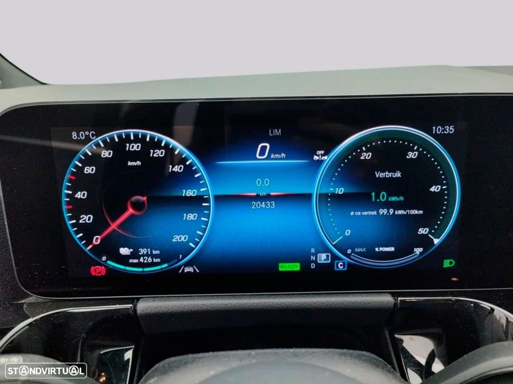 Mercedes-Benz EQA - 8