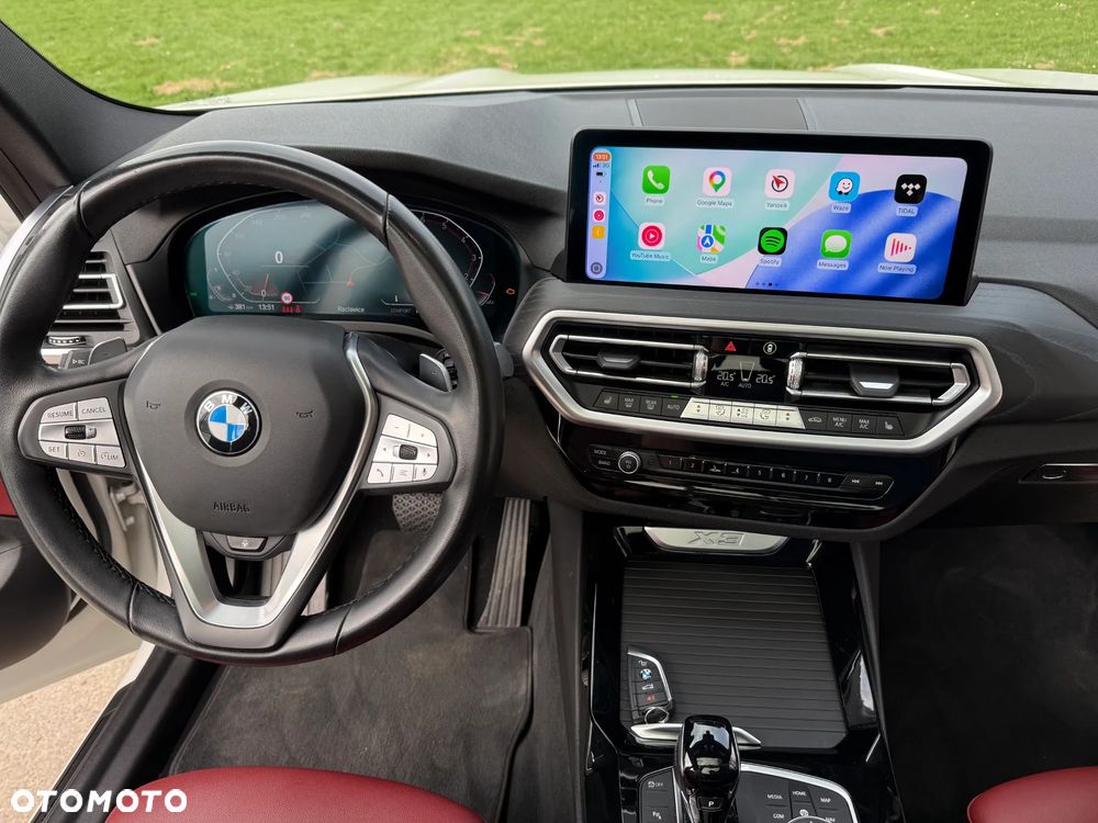 BMW X3 xDrive30i Luxury Line - 9