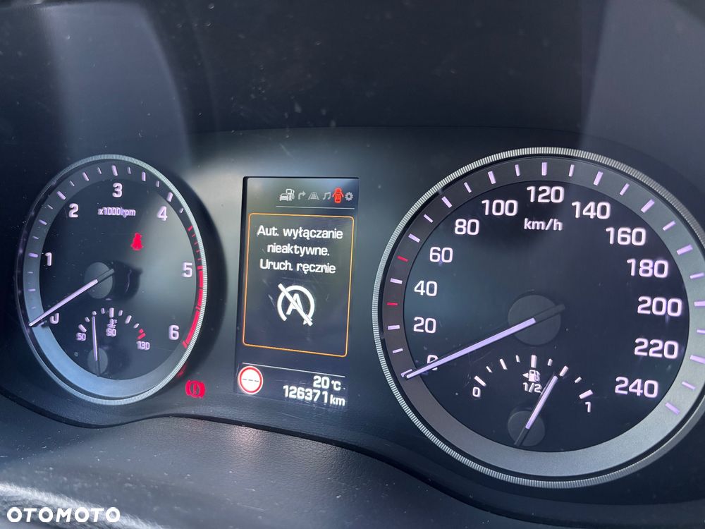 Hyundai Tucson 2.0 CRDI BlueDrive Style 2WD - 19