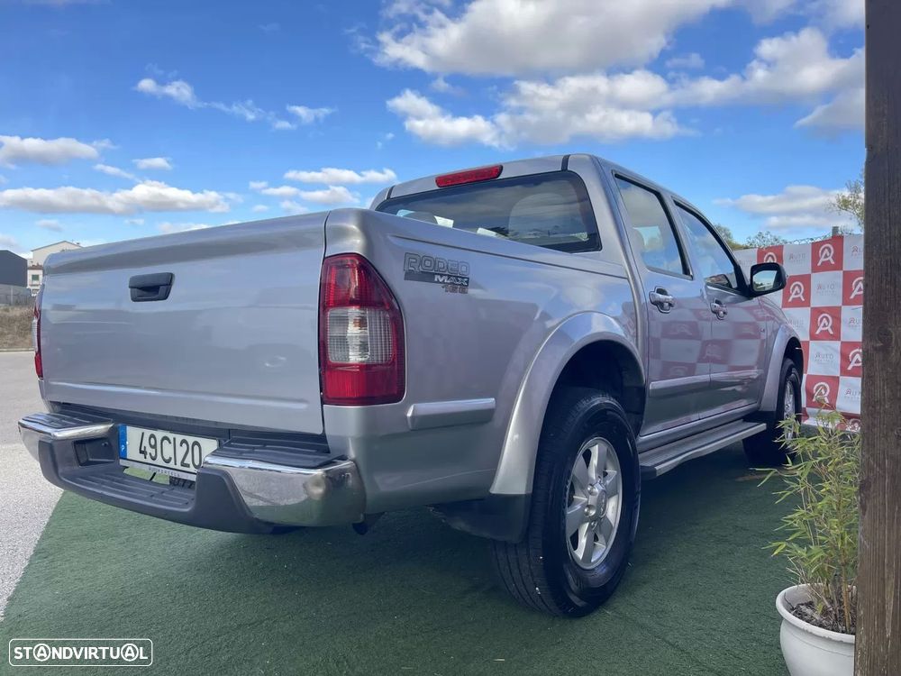 Isuzu Rodeo 3.0 DTi CD 4WD LS - 3