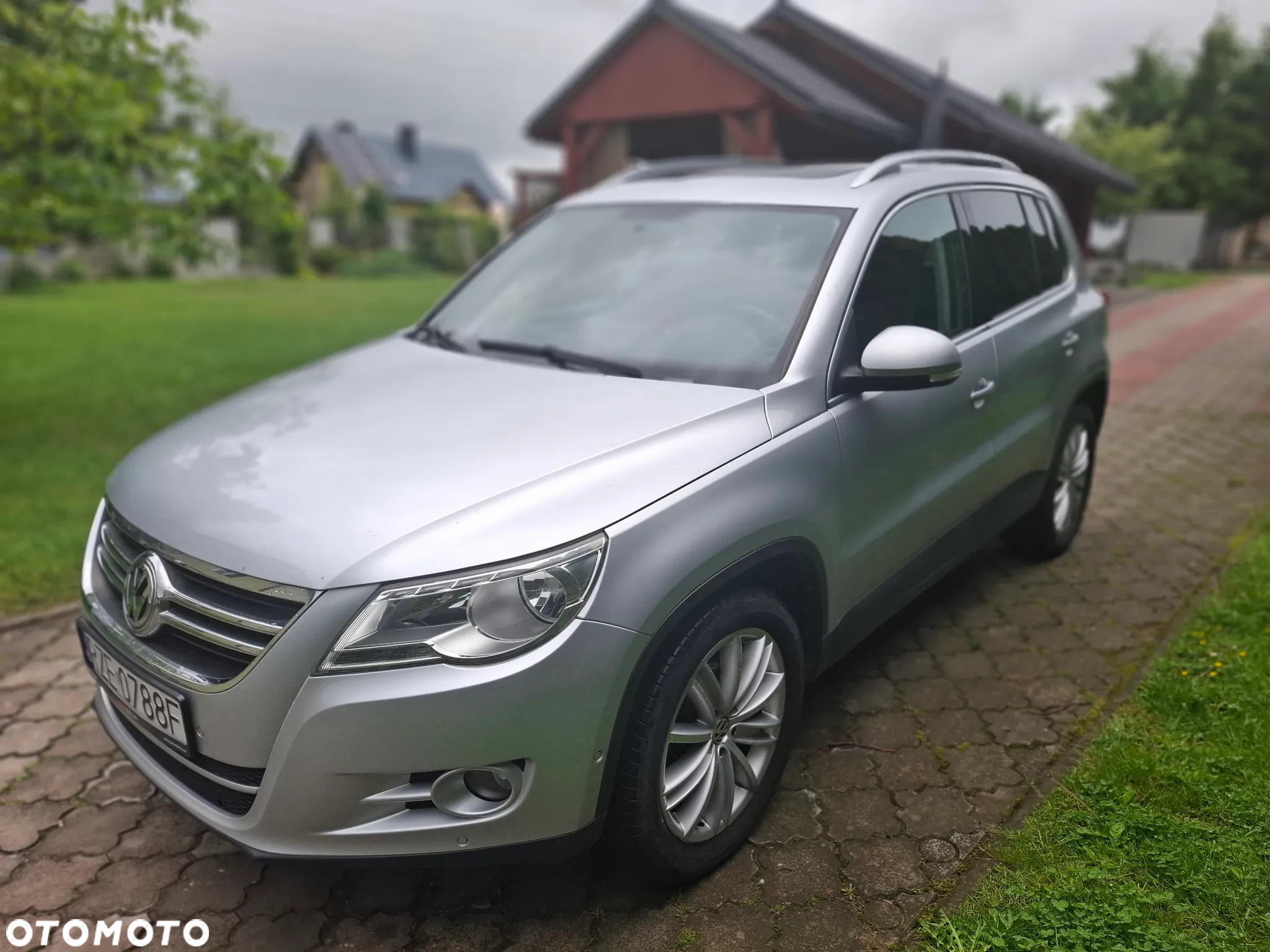 Volkswagen Tiguan - 2