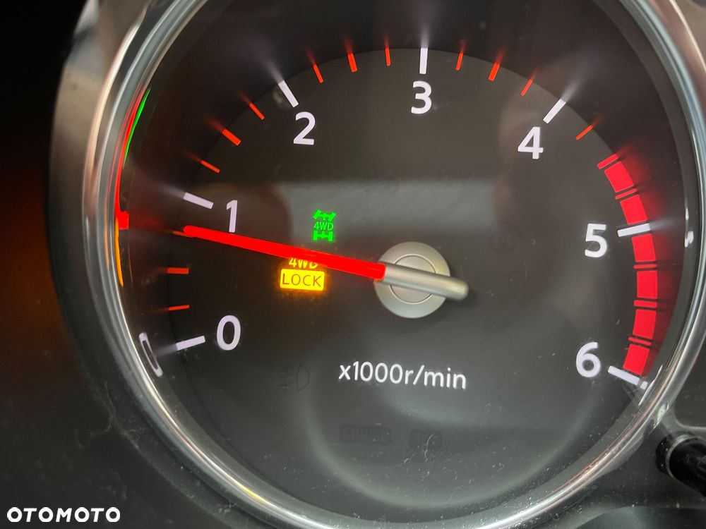 Nissan X-Trail 2.0 dCi 4x4 DPF Automatik SE - 25