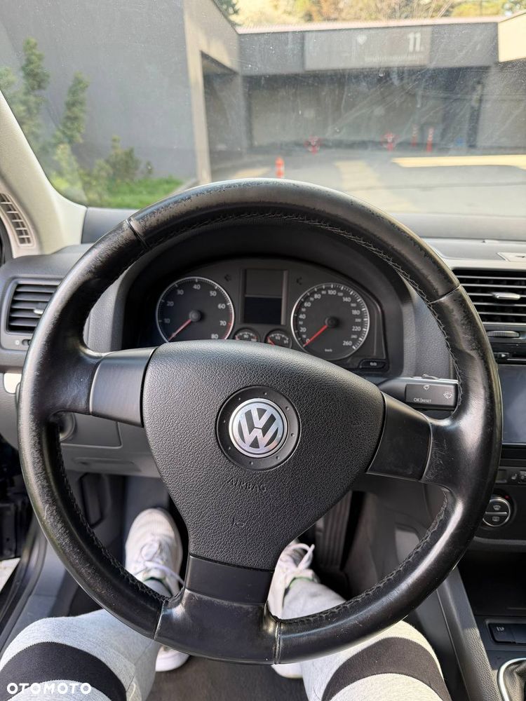 Volkswagen Jetta 2.0 FSI Comfortline - 11