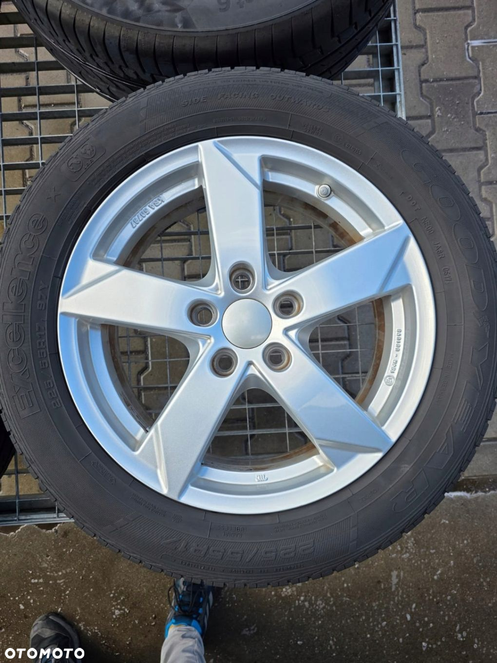 OPEL INSIGNIA 5X120 FELGI ALUMINIOWE R17 CZUJNIKI TPMS - 2