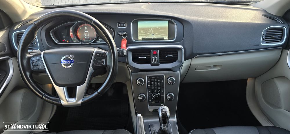 Volvo V40 D4 RDesign - 18