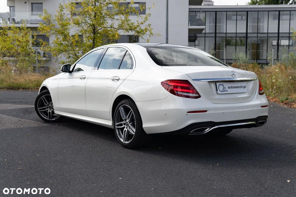 Mercedes-Benz Klasa E 220 d 9G-TRONIC Exclusive - 5