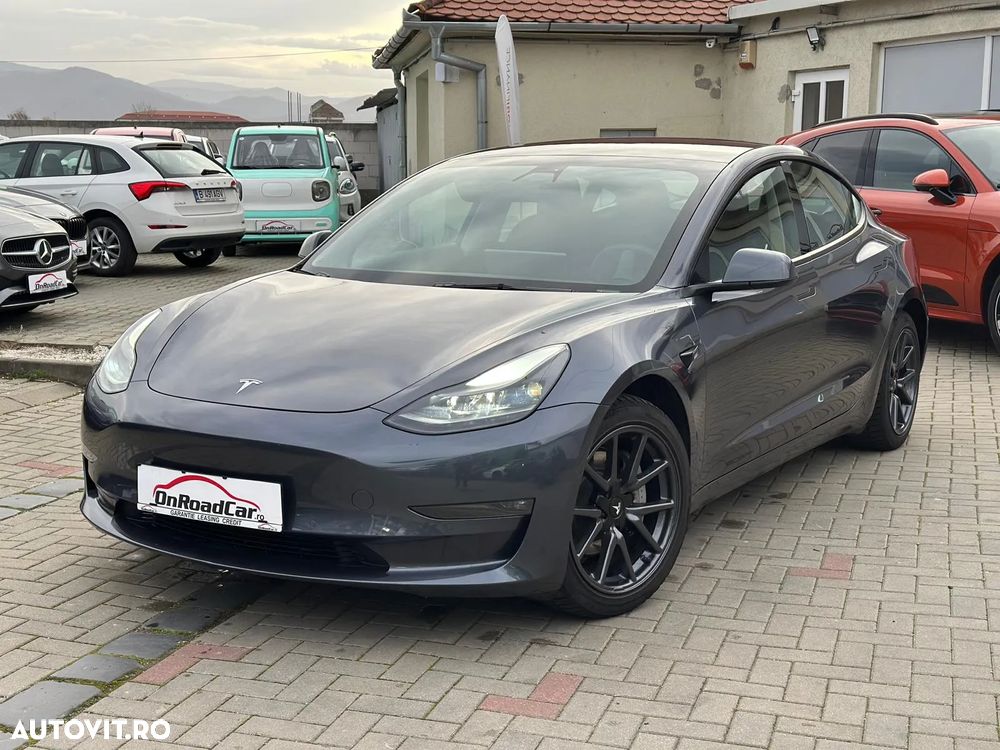 Tesla Model 3 Langstreckenbatterie Allradantrieb Dual Motor - 1