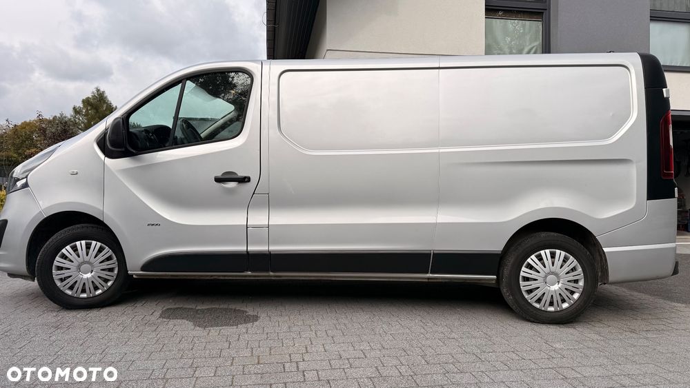Opel Vivaro - 10
