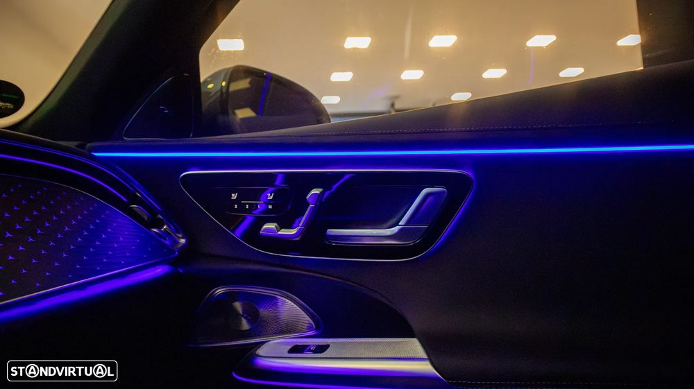 Mercedes-Benz E 300 - 12