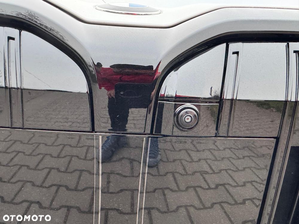 BMW Seria 5 520d - 38