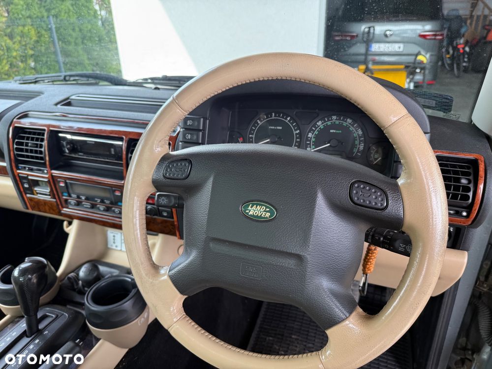 Land Rover Discovery - 15