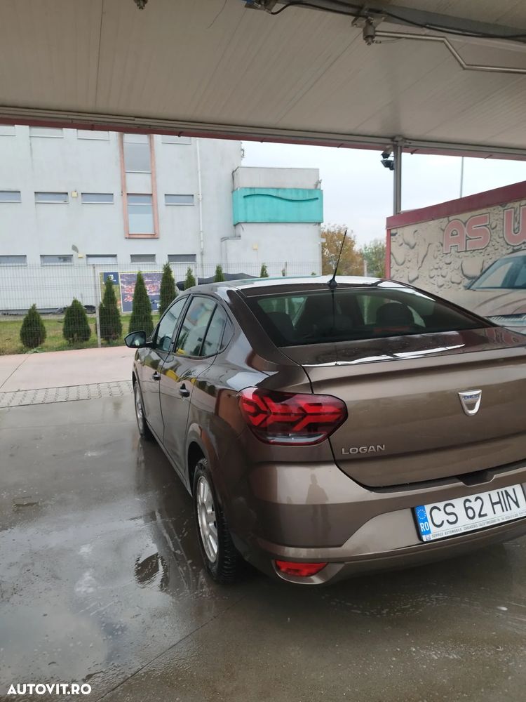 Dacia Logan TCe 90 Essential - 9