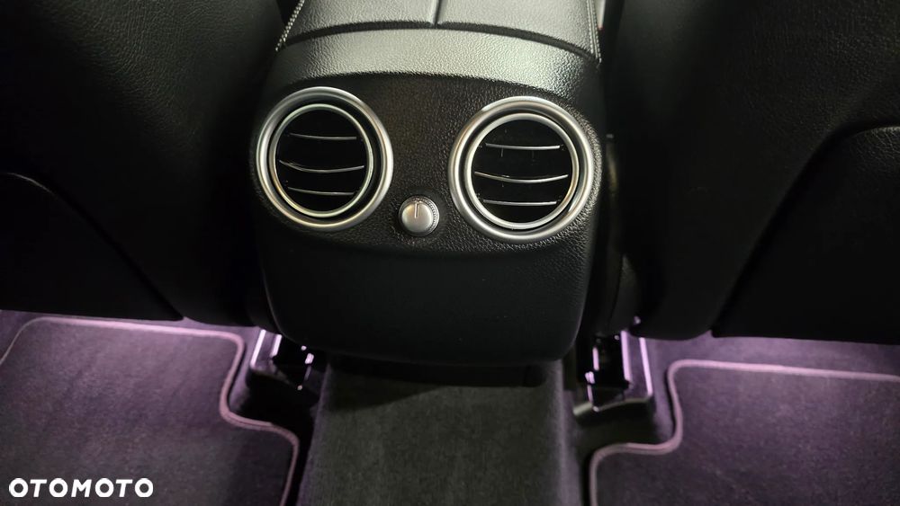 Mercedes-Benz GLC 300 de 4Matic 9G-TRONIC AMG Line Plus - 15