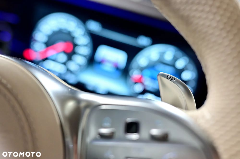 Mercedes-Benz Klasa S AMG 63 4-Matic+ 9G-TRONIC - 35