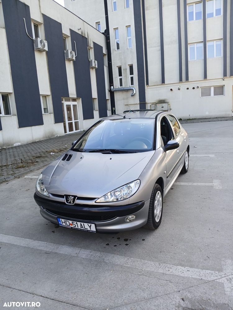 Peugeot 206 - 1