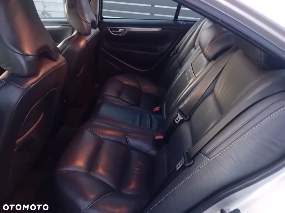 Volvo S60 - 11