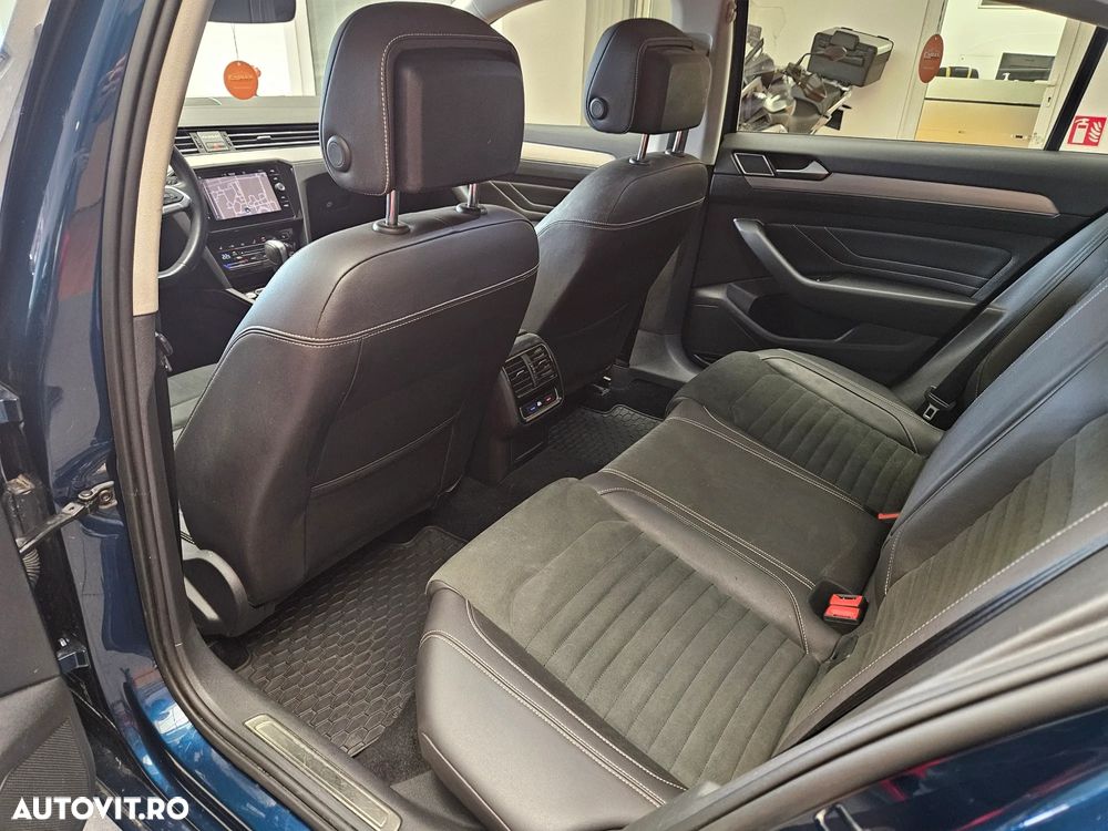 Volkswagen Passat 2.0 TDI DSG Highline - 11