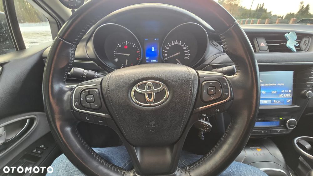 Toyota Avensis 2.0 D-4D Premium - 29