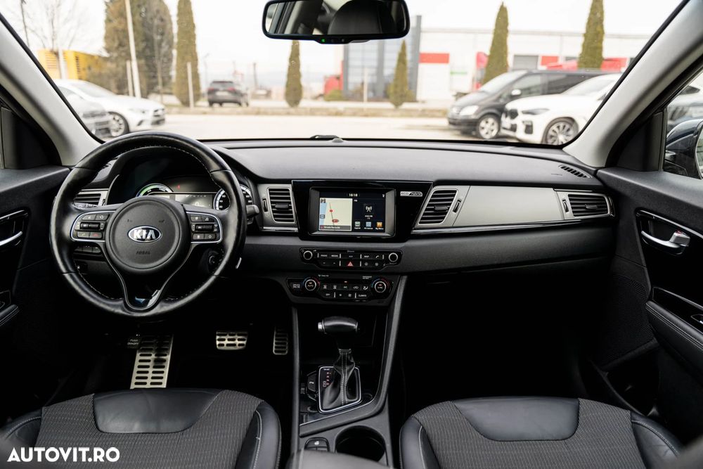 Kia Niro 1.6 GDI 2WD Aut. Spirit - 6