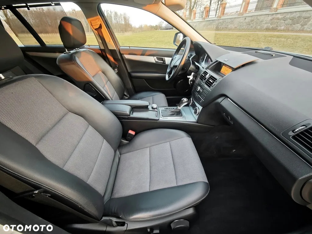 Mercedes-Benz Klasa C 180 T Kompressor Automatik Avantgarde - 34