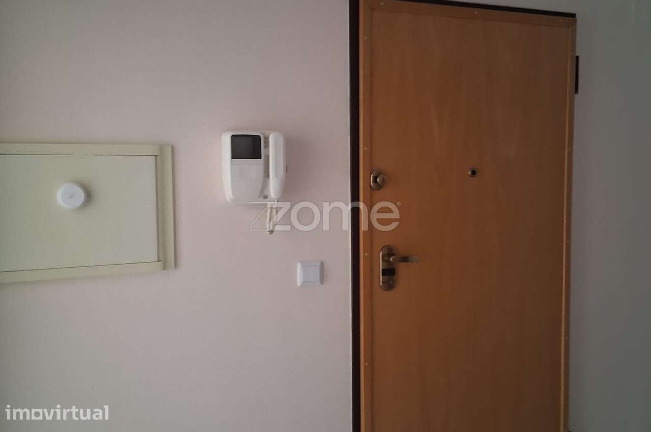 Arrenda-se apartamento T2 na Praceta Júlio Dinis, Gondomar - Grande imagem: 3/21