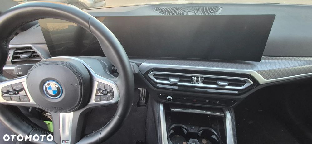 BMW i4 - 27