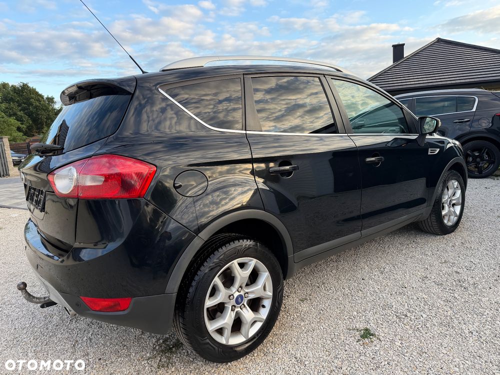 Ford Kuga 2.0 TDCi 2x4 Titanium - 12
