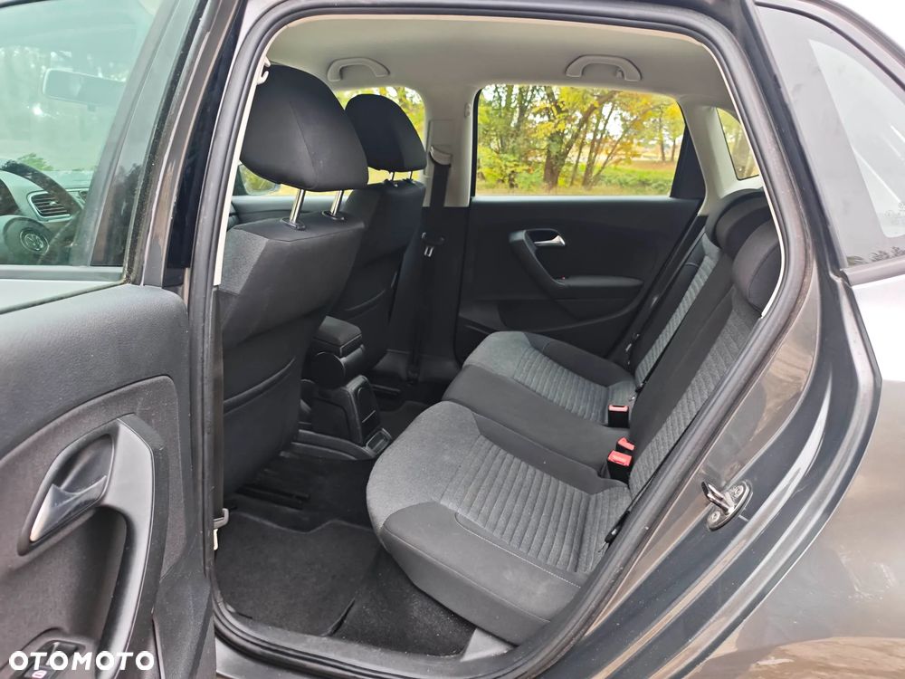 Volkswagen Polo 1.4 FSI Highline - 34