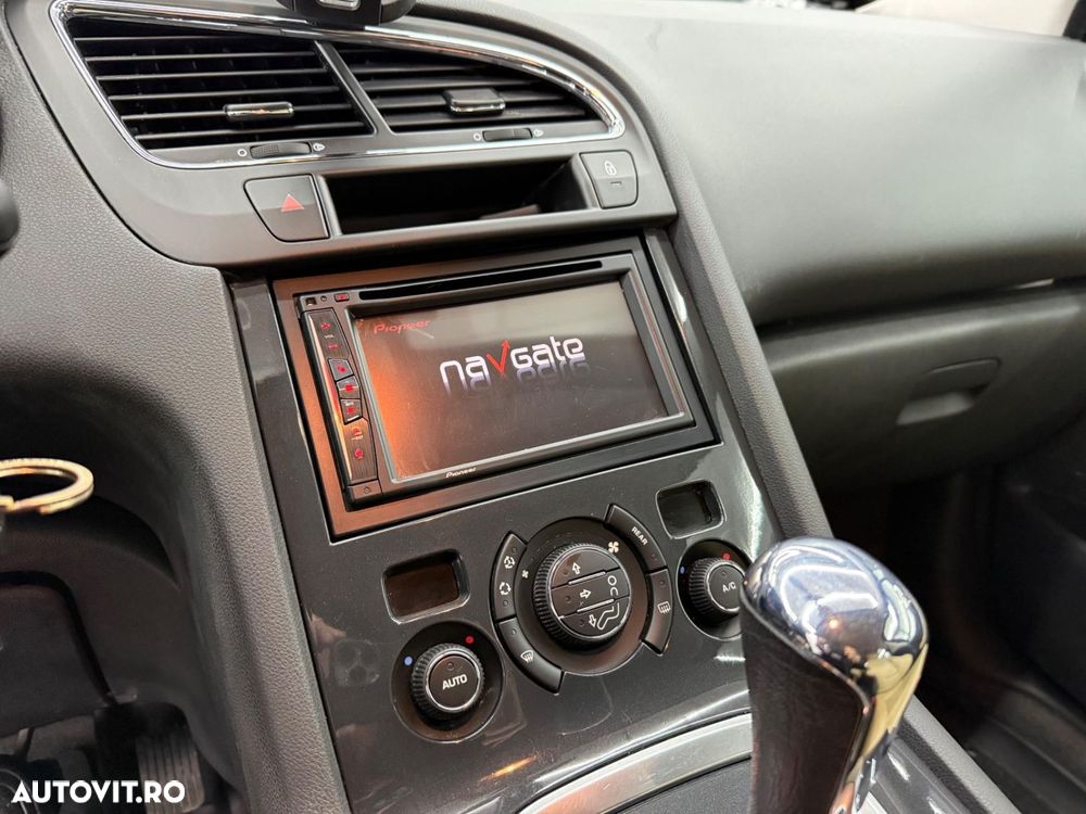 Peugeot 5008 e-HDI FAP 110 EGS6 Stop&Start Allure - 15