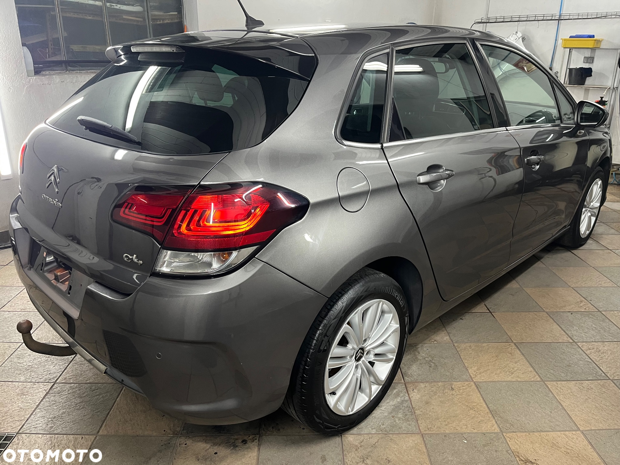 Citroën C4 e-HDi 115 Selection - 4