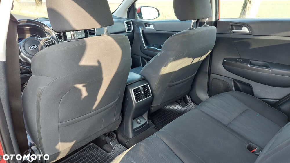 Kia Sportage 1.6 GDI 2WD Attract - 38