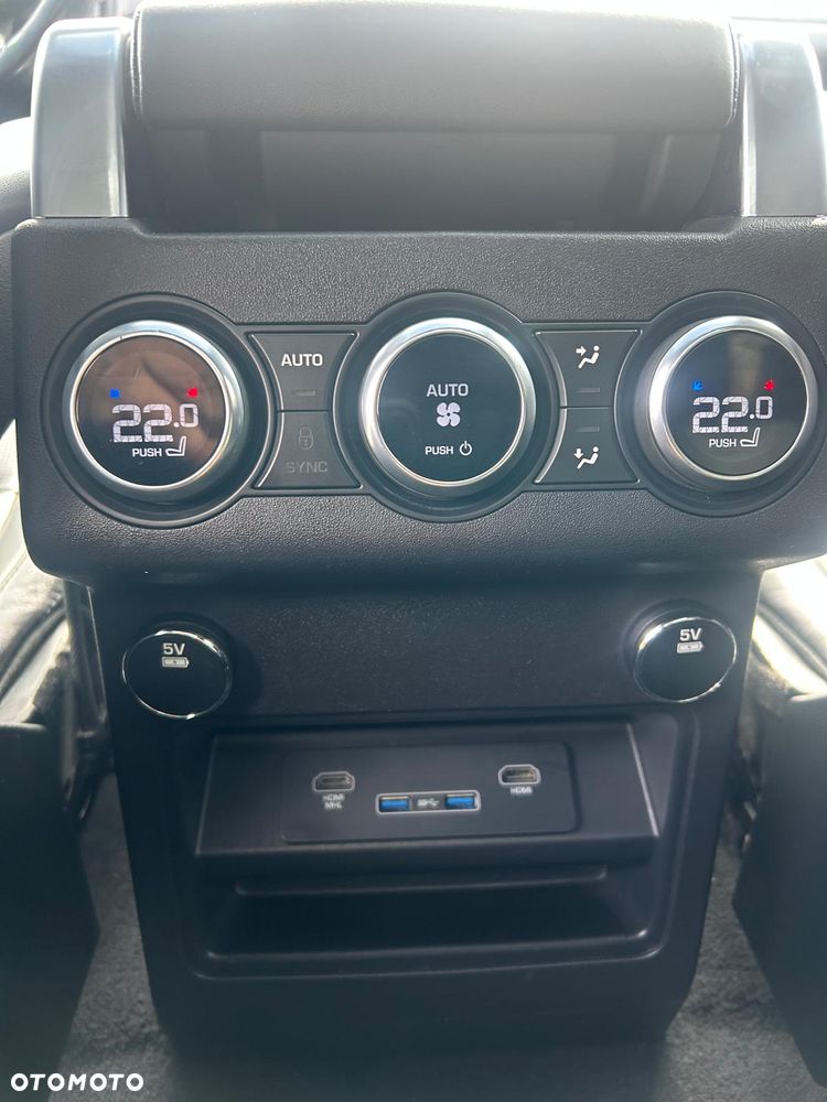 Land Rover Discovery 3.0 TD6 HSE Luxury - 23