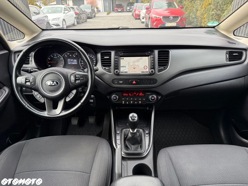 Kia Carens 1.6 GDI Dream-Team Edition - 9