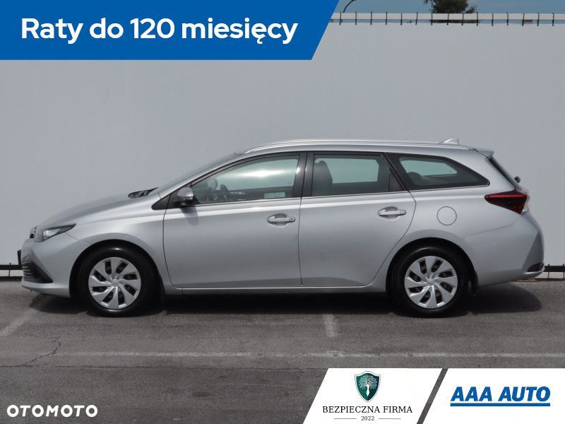 Toyota Auris - 4