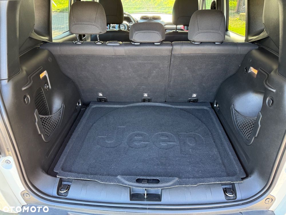 Jeep Renegade - 11