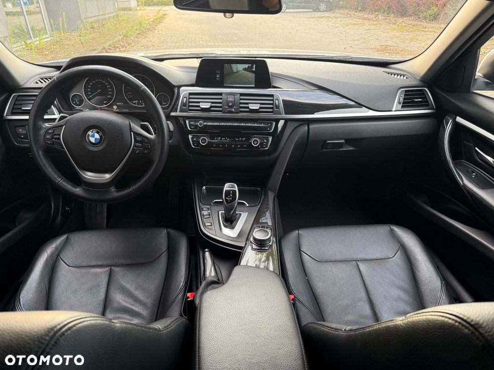 BMW Seria 3 320d Luxury Line - 9