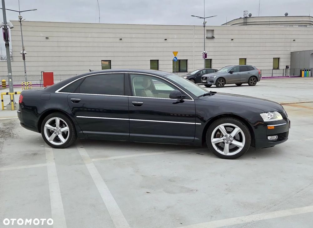 Audi A8 4.2 FSI Quattro - 11