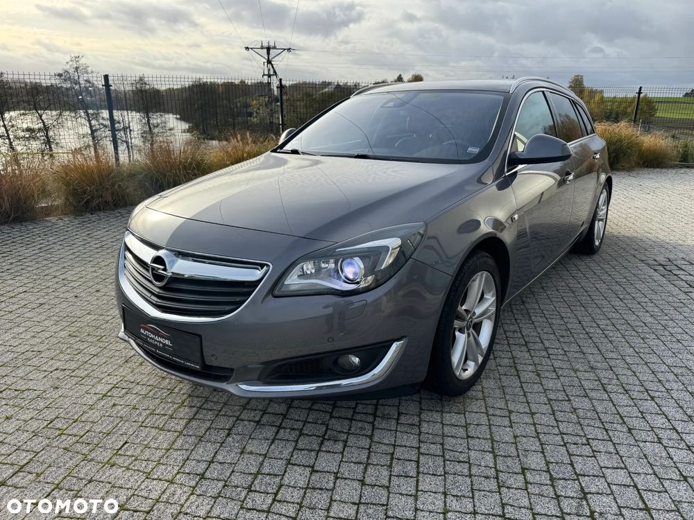 Opel Insignia - 1