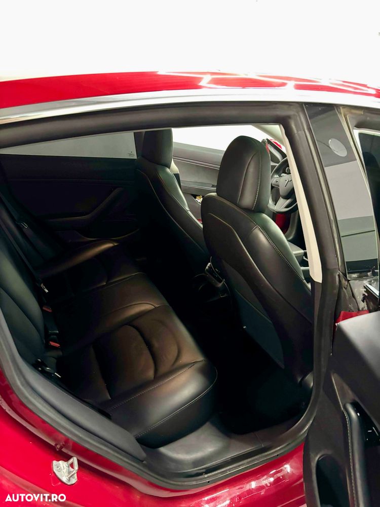 Tesla Model 3 - 20