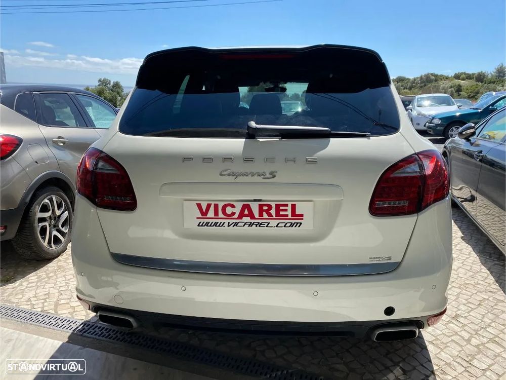 Porsche Cayenne S Hybrid - 6