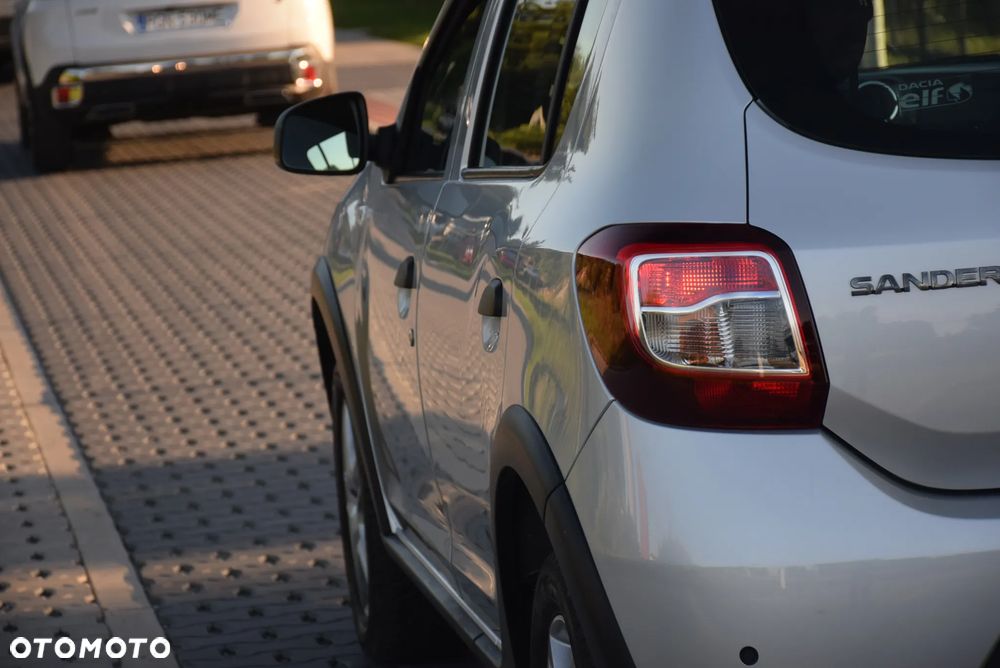 Dacia Sandero TCe 90 Laureate - 3