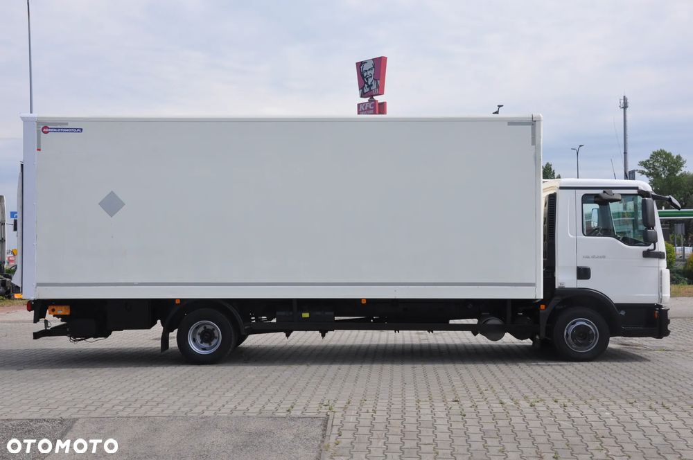 MAN TGL 12.220  USZKODZONY SILNIK - 8