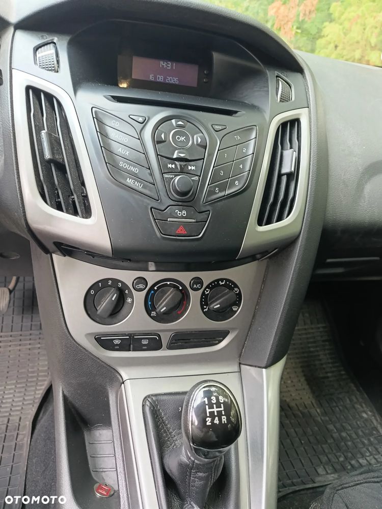 Ford Focus 1.6 Trend - 13