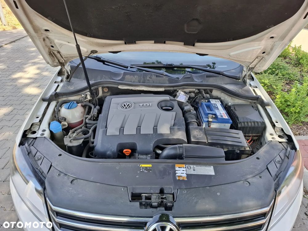 Volkswagen Passat 1.6 TDI Trendline - 16