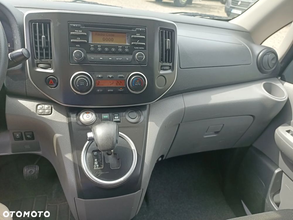 Nissan ENV 200 Maxi - 17