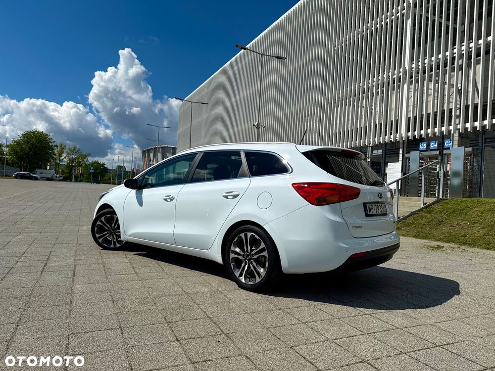 Kia Ceed 1.6 CRDi 128 Platinum Edition - 3